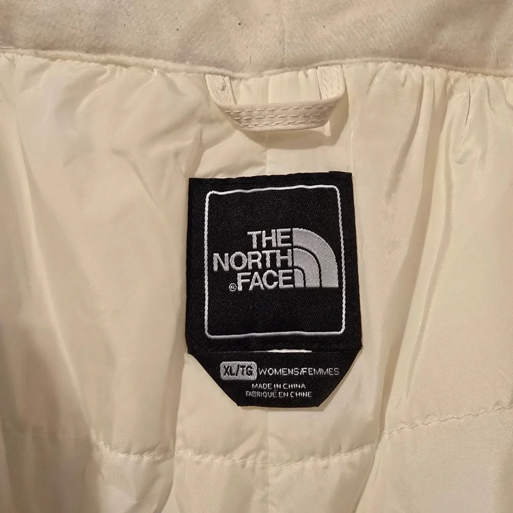 The North Face Women's Cream Snow Pants - Picture 9 of 11